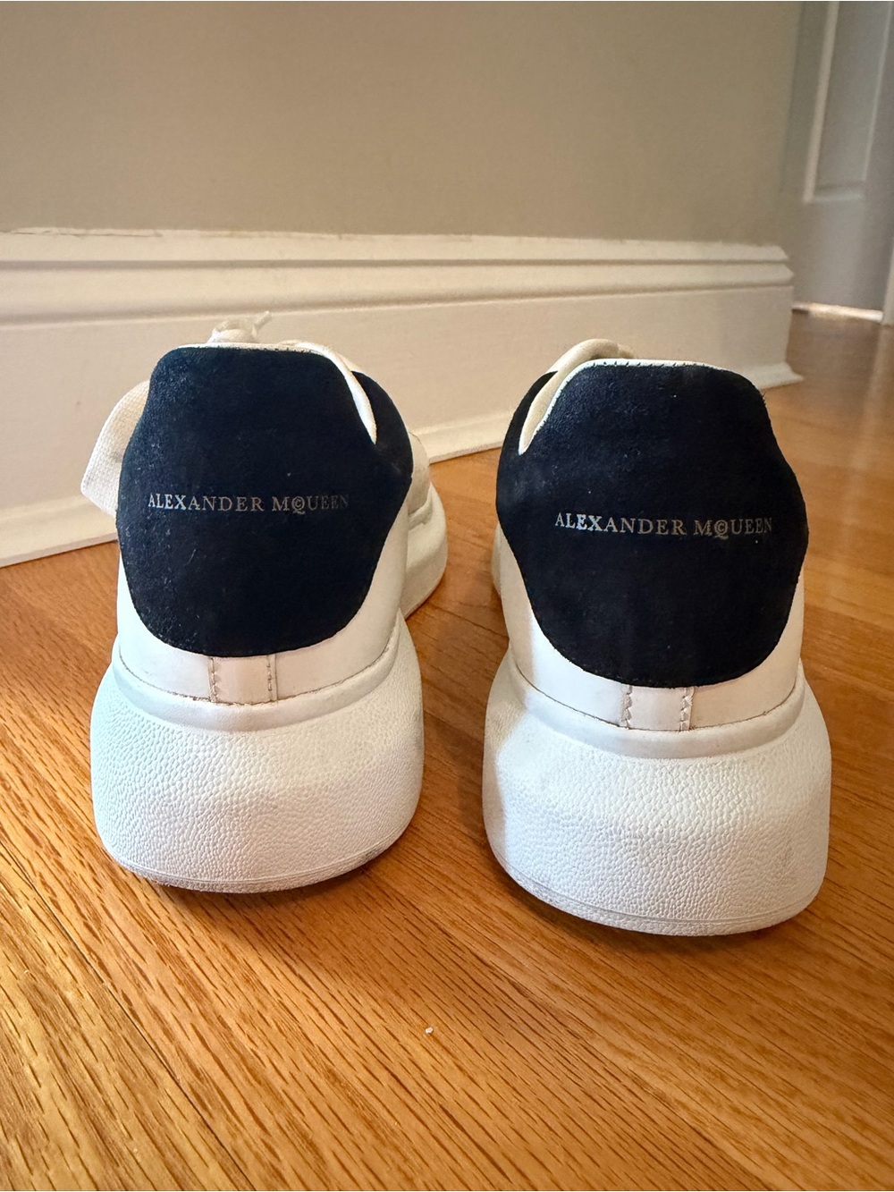 Alexander McQueen Lace Up Sneakers - Picture 5 of 8